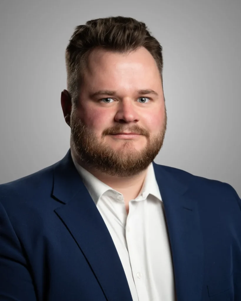 Chris DeLisle (Headshot)